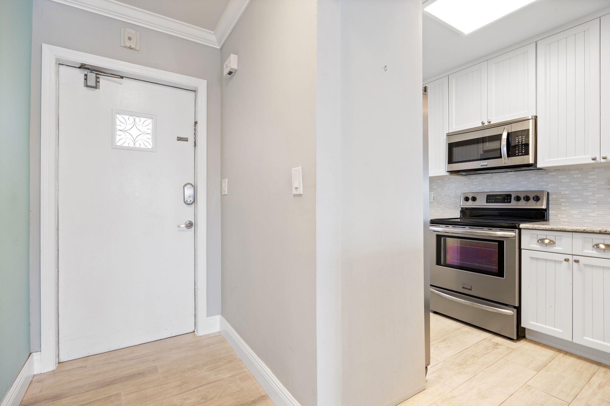 698 NE Spanish River Boulevard #32