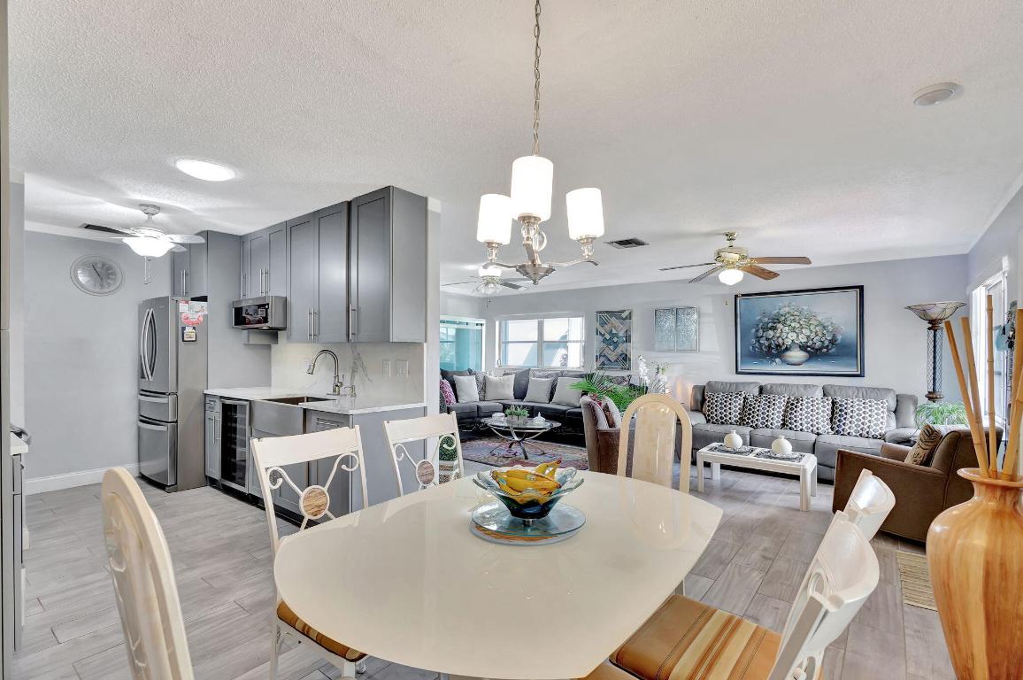 3411 Christopher West Palm Beach, FL 33417