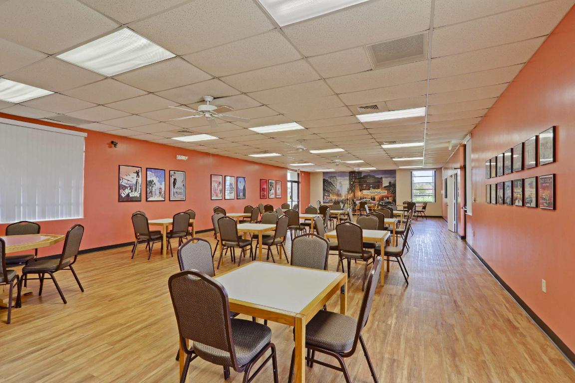 3411 Christopher West Palm Beach, FL 33417