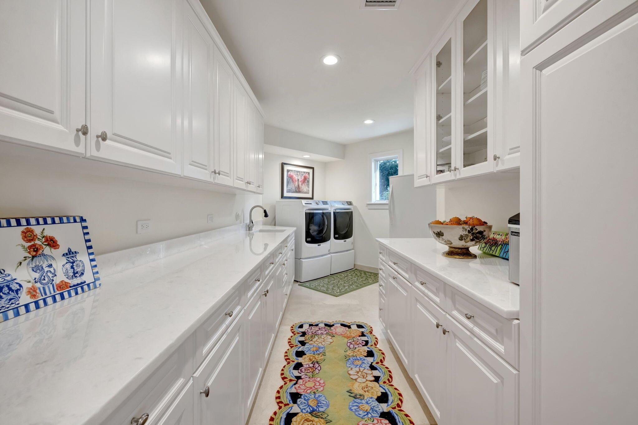 2995 SE Dune Dr Stuart, FL 34996 2995 SE Dune Dr Stuart, FL 34996