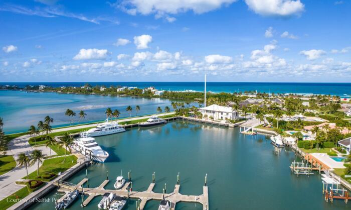 2995 SE Dune Dr Stuart, FL 34996 2995 SE Dune Dr Stuart, FL 34996