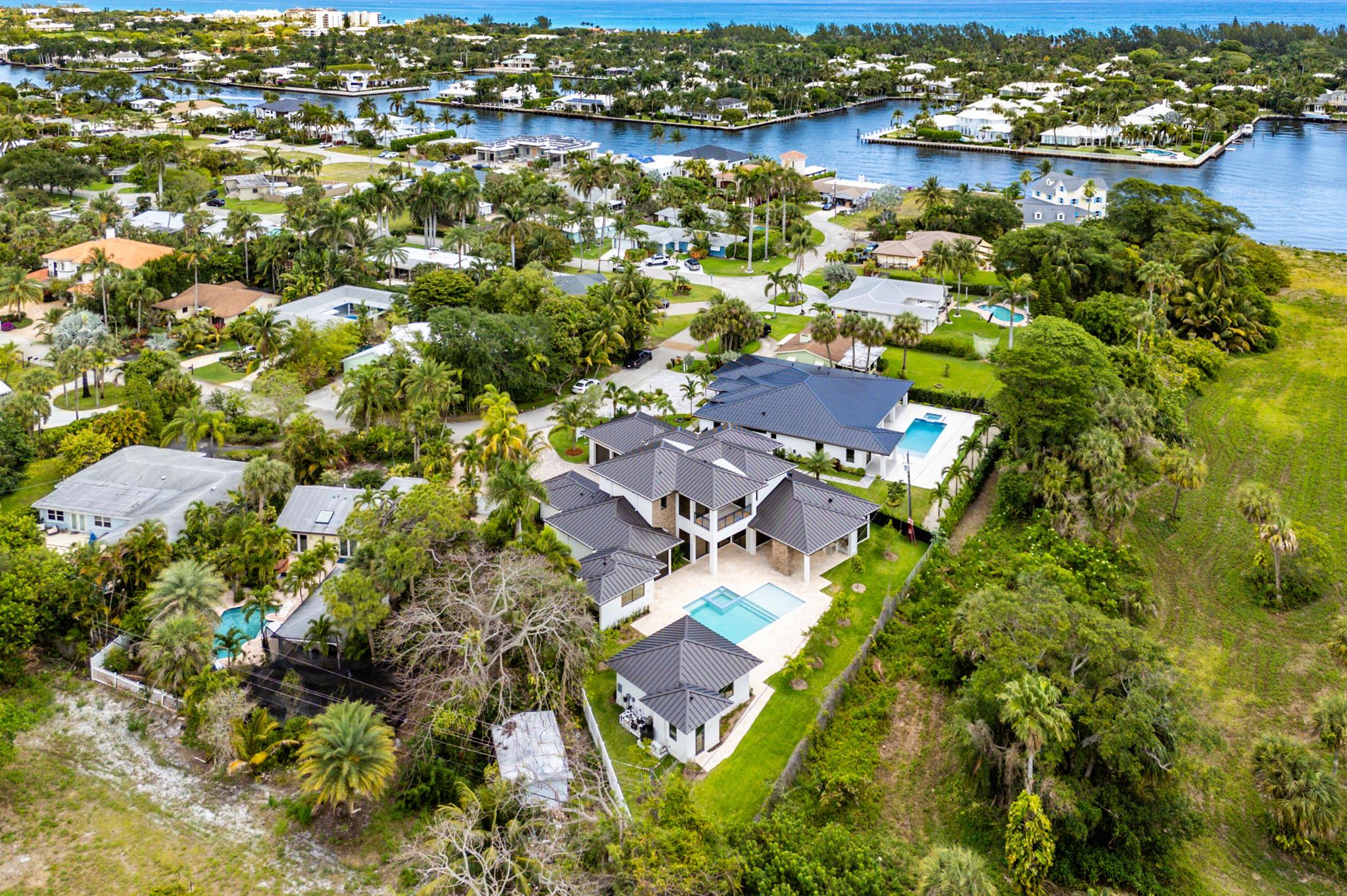 3100 Palm Dr Delray Beach, FL 33483