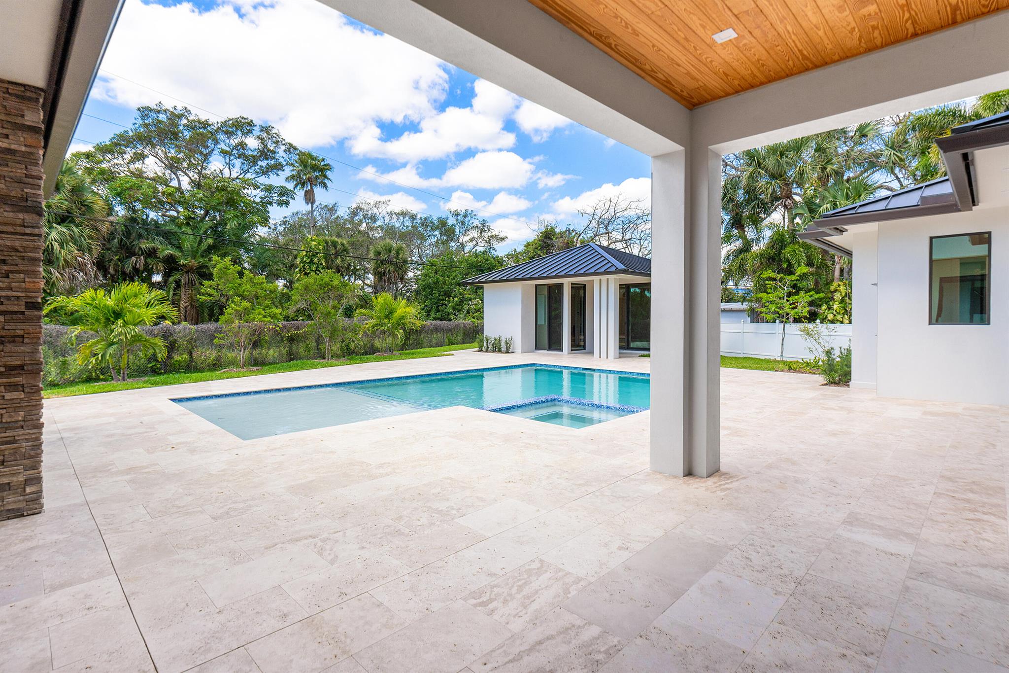 3100 Palm Dr Delray Beach, FL 33483