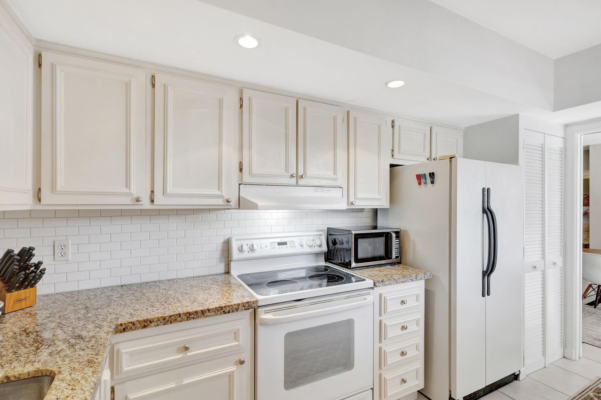 11 SE Concourse Dr #Unit B Jupiter, FL 33469