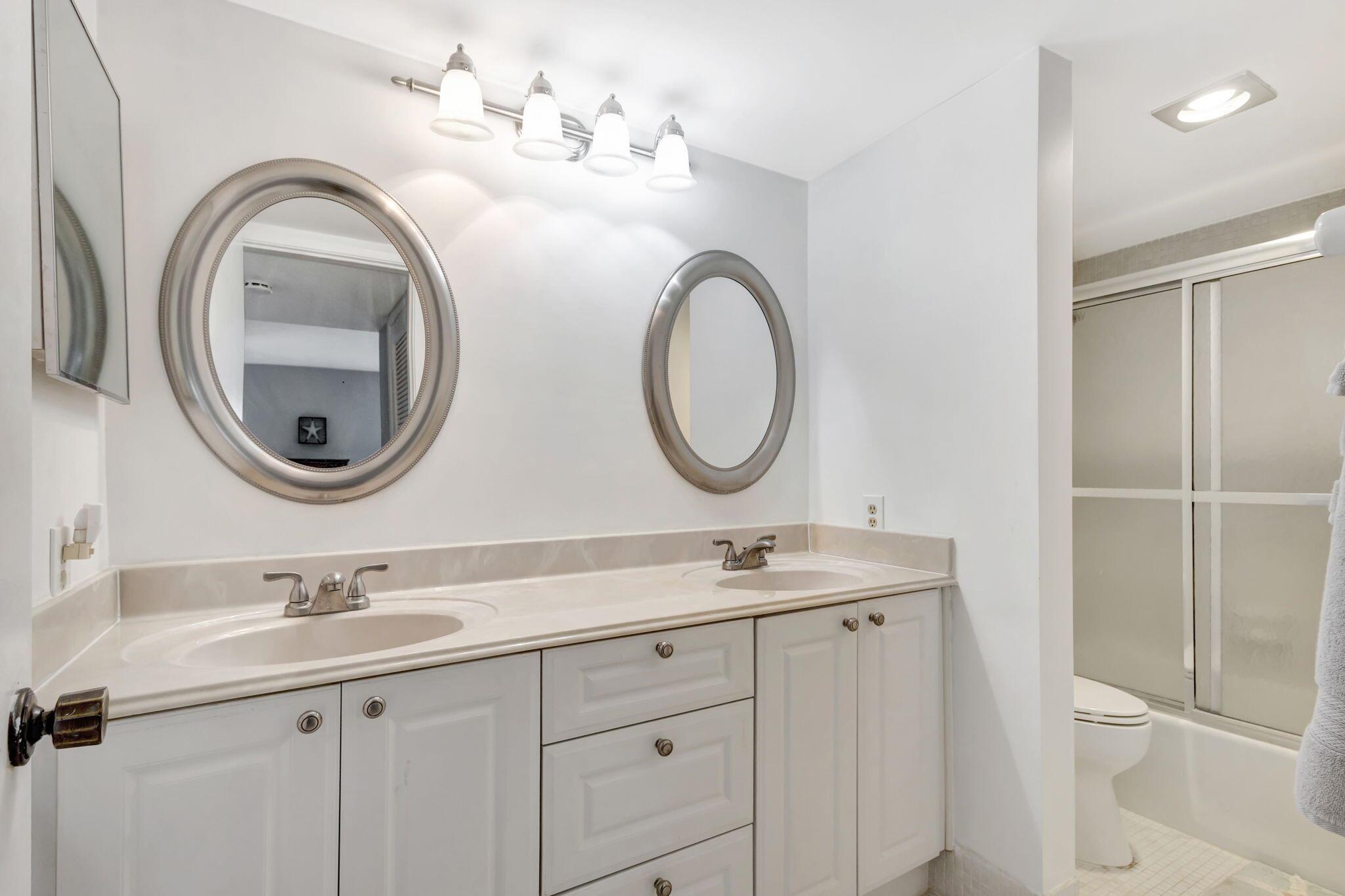 11 SE Concourse Dr #Unit B Jupiter, FL 33469