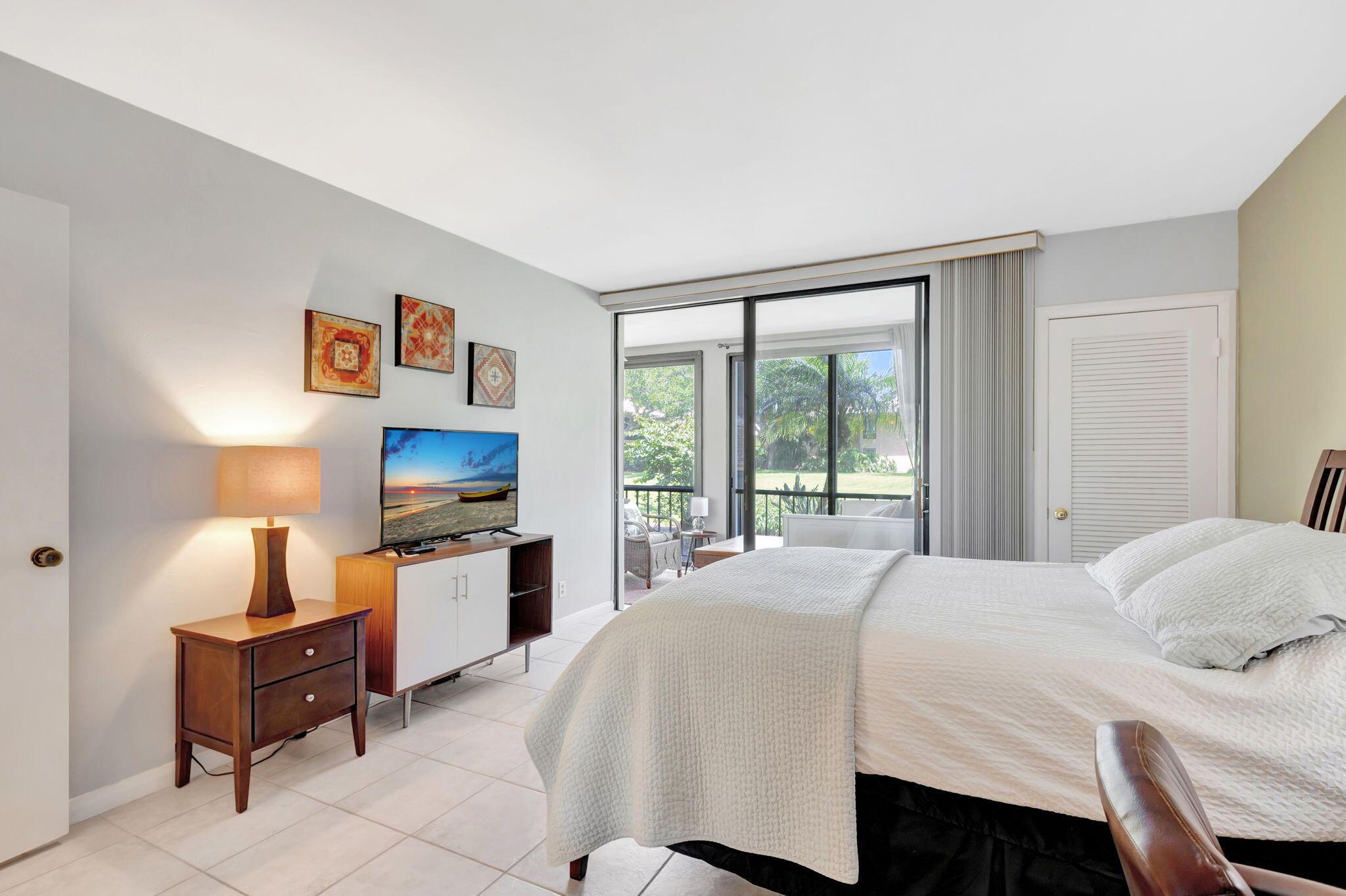 11 SE Concourse Dr #Unit B Jupiter, FL 33469