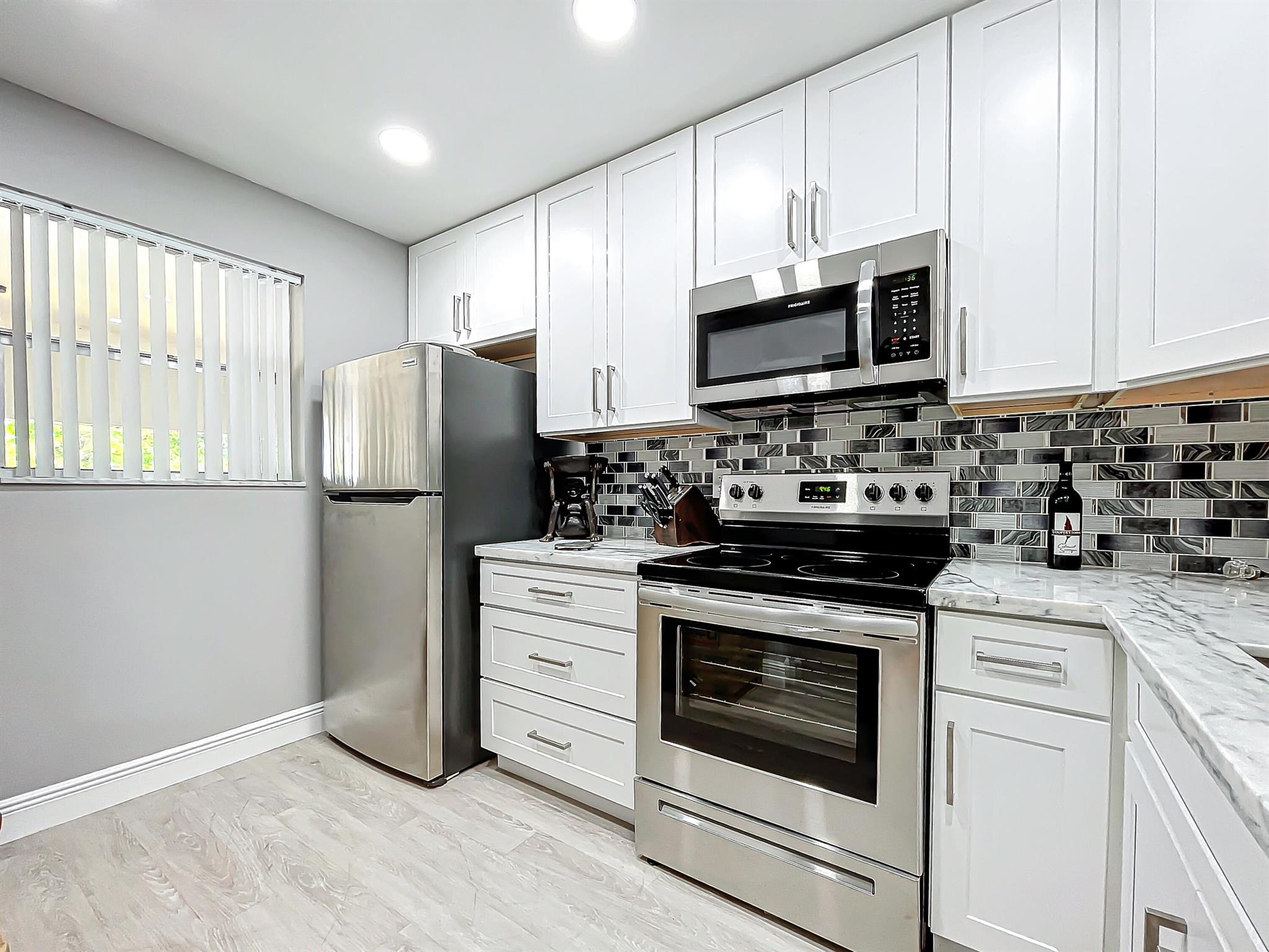 133 Lake Evelyn Dr,West Palm Beach, FL 33411