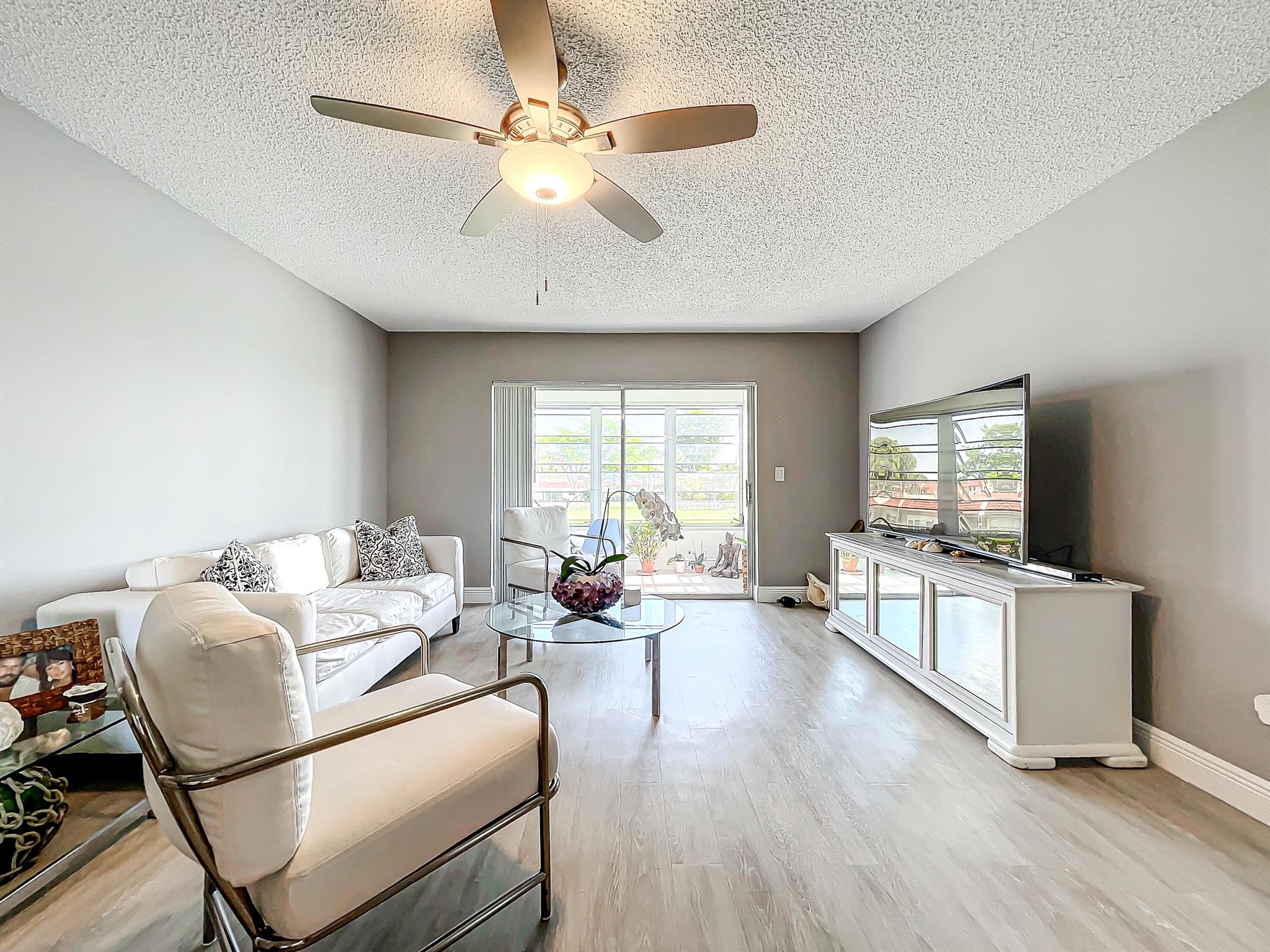 133 Lake Evelyn Dr,West Palm Beach, FL 33411