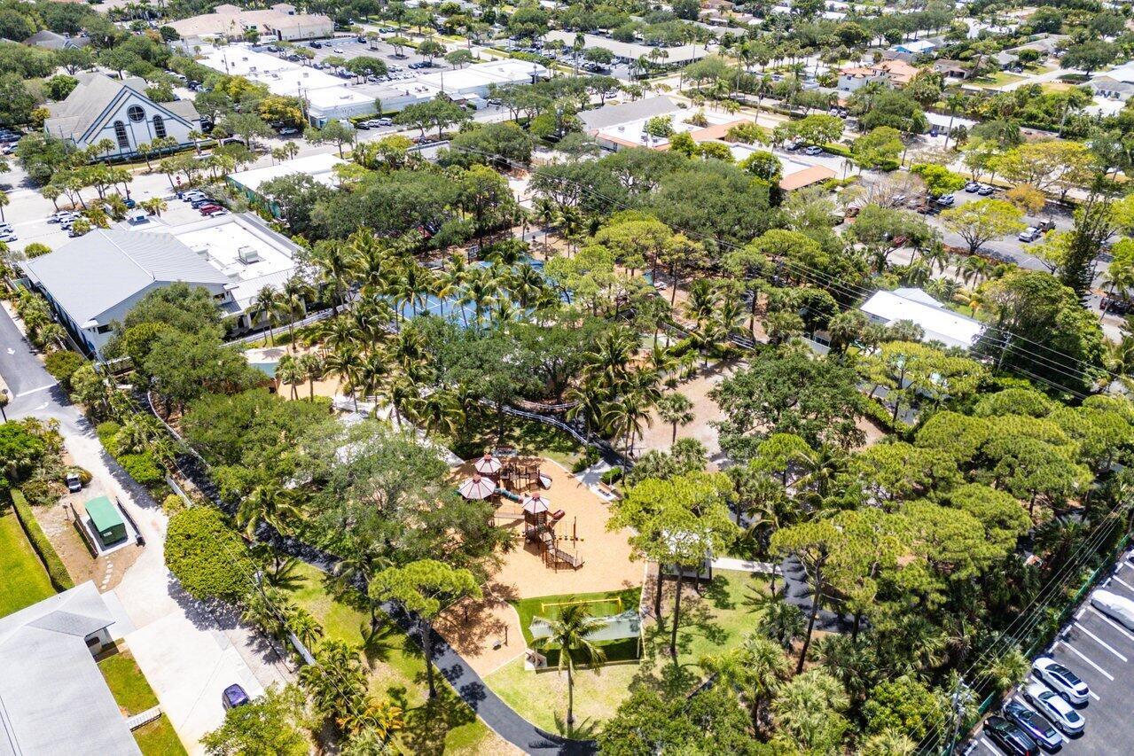 7 Willow Rd,Tequesta, FL 33469