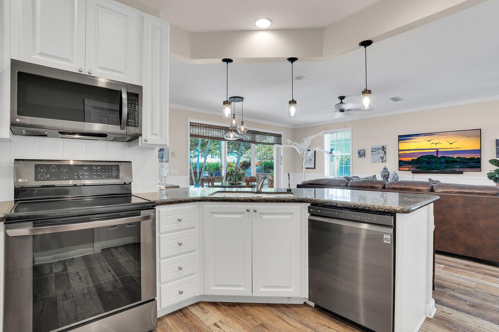 211 Barbados Dr Jupiter, FL 33458