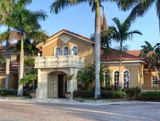 1213 E Villa Cir #1213