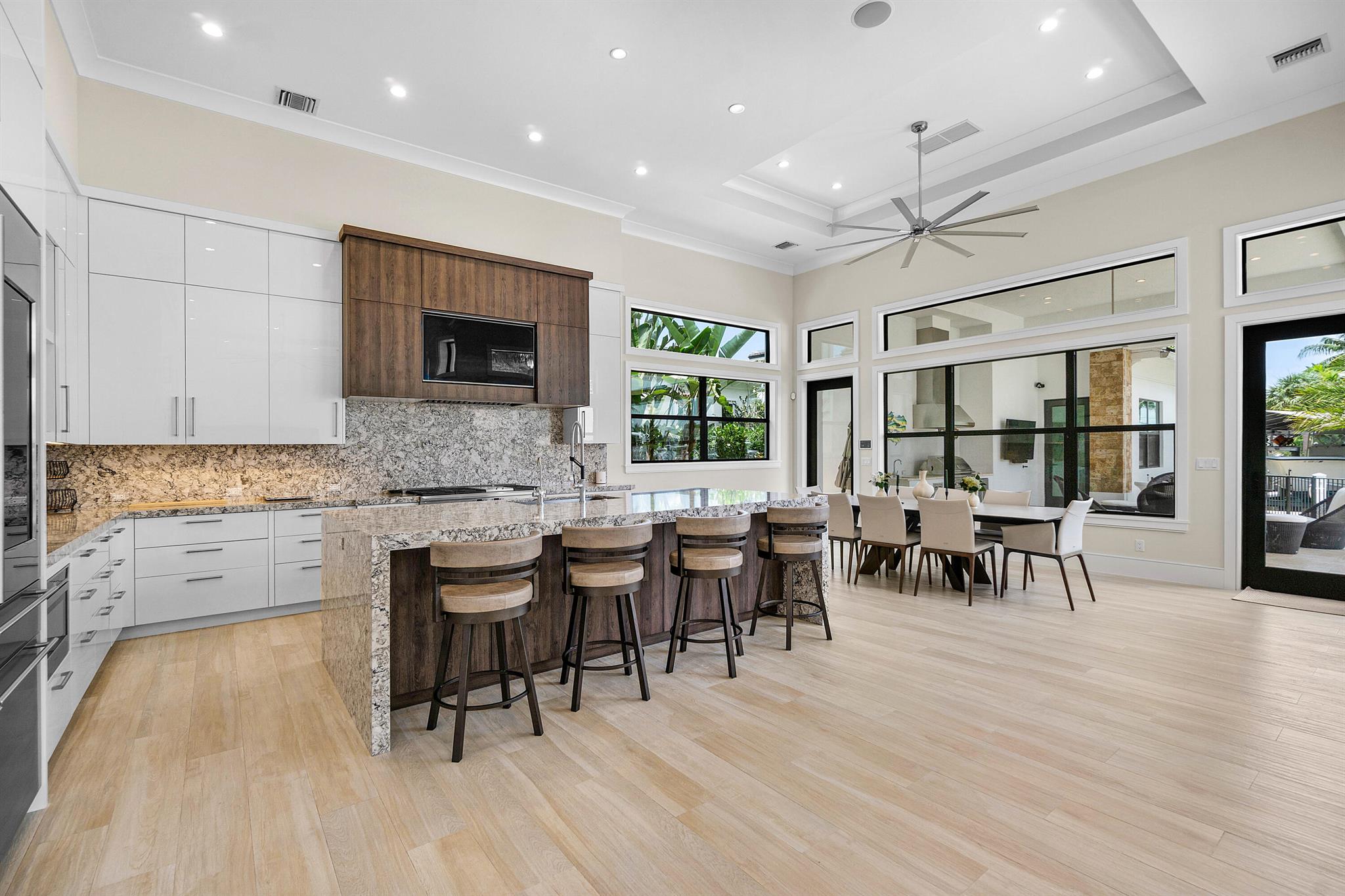 14061 Paradise Pt Rd Palm Beach Gardens, FL 33410 14061 Paradise Pt Rd Palm Beach Gardens, FL 33410