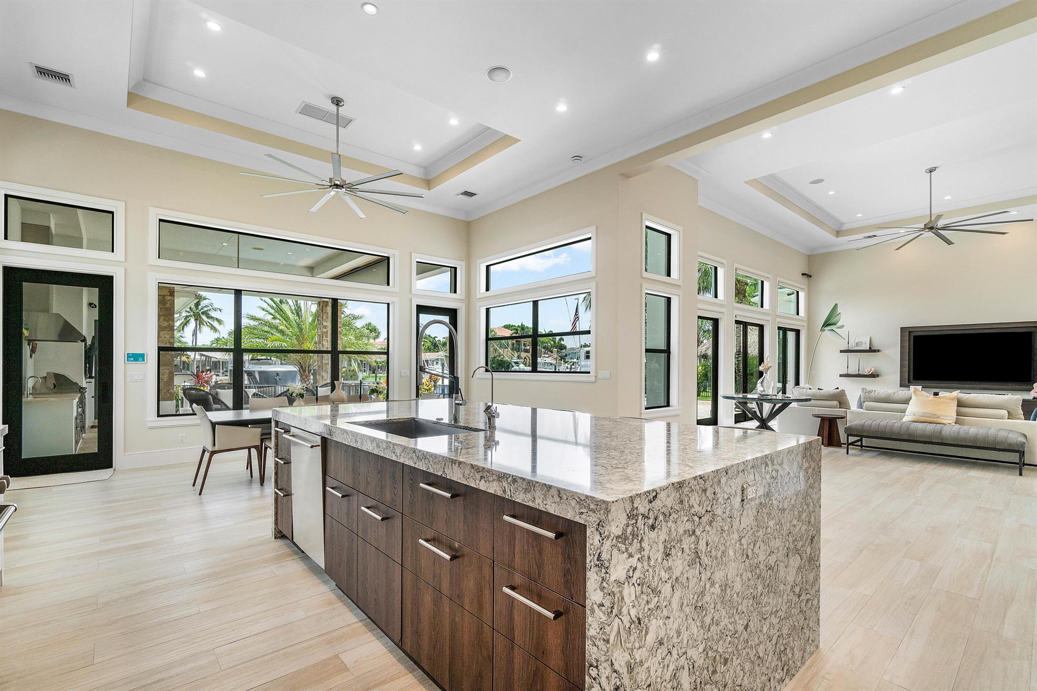 14061 Paradise Pt Rd Palm Beach Gardens, FL 33410 14061 Paradise Pt Rd Palm Beach Gardens, FL 33410