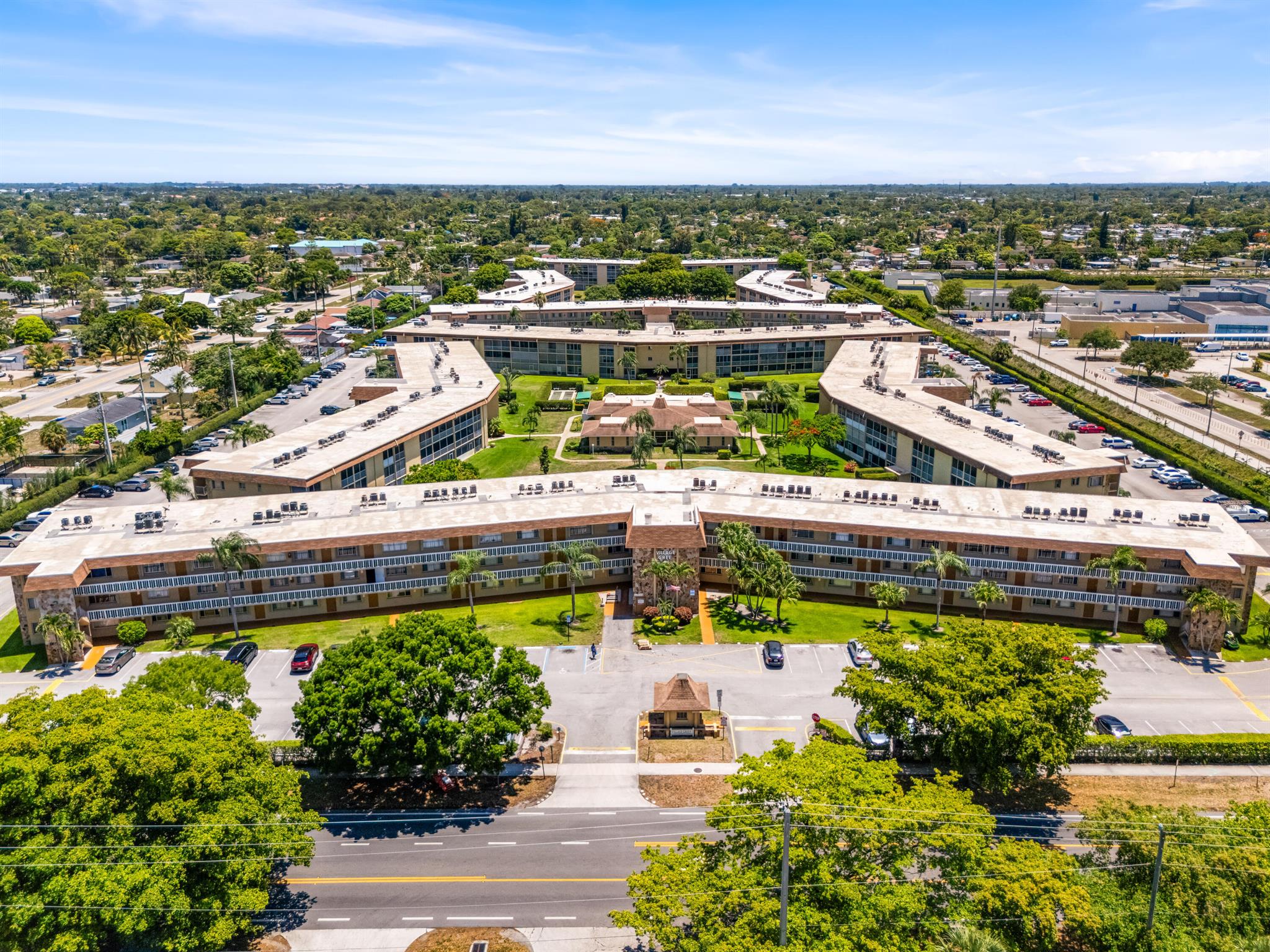 500 Village Grn Cir #311