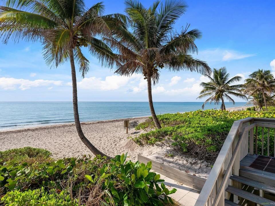 3215 S Ocean Blvd #407