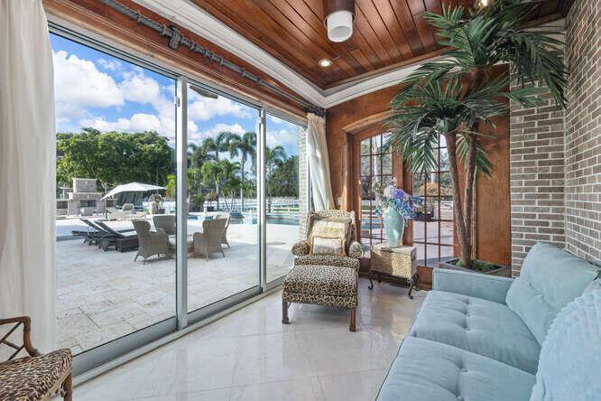 19721 118th Trl Boca Raton, FL 33498 19721 118th Trl Boca Raton, FL 33498