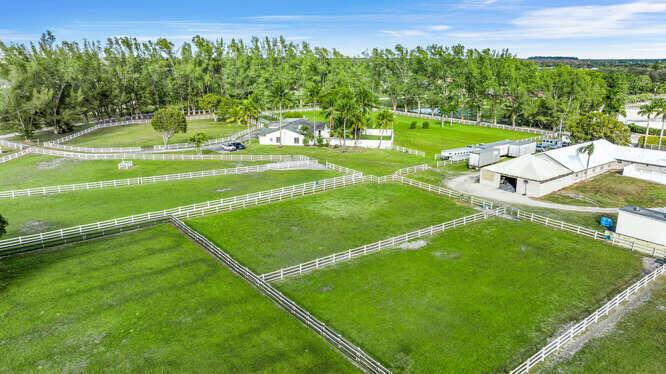 19721 118th Trl Boca Raton, FL 33498 19721 118th Trl Boca Raton, FL 33498
