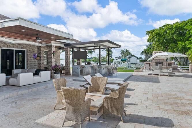 19721 118th Trl Boca Raton, FL 33498 19721 118th Trl Boca Raton, FL 33498