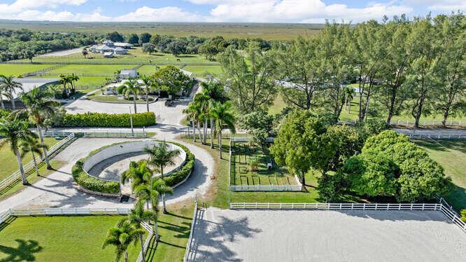 19721 118th Trl Boca Raton, FL 33498 19721 118th Trl Boca Raton, FL 33498