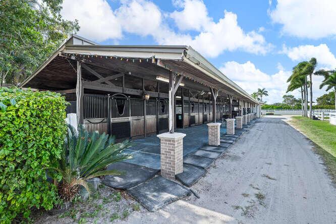 19721 118th Trl Boca Raton, FL 33498 19721 118th Trl Boca Raton, FL 33498