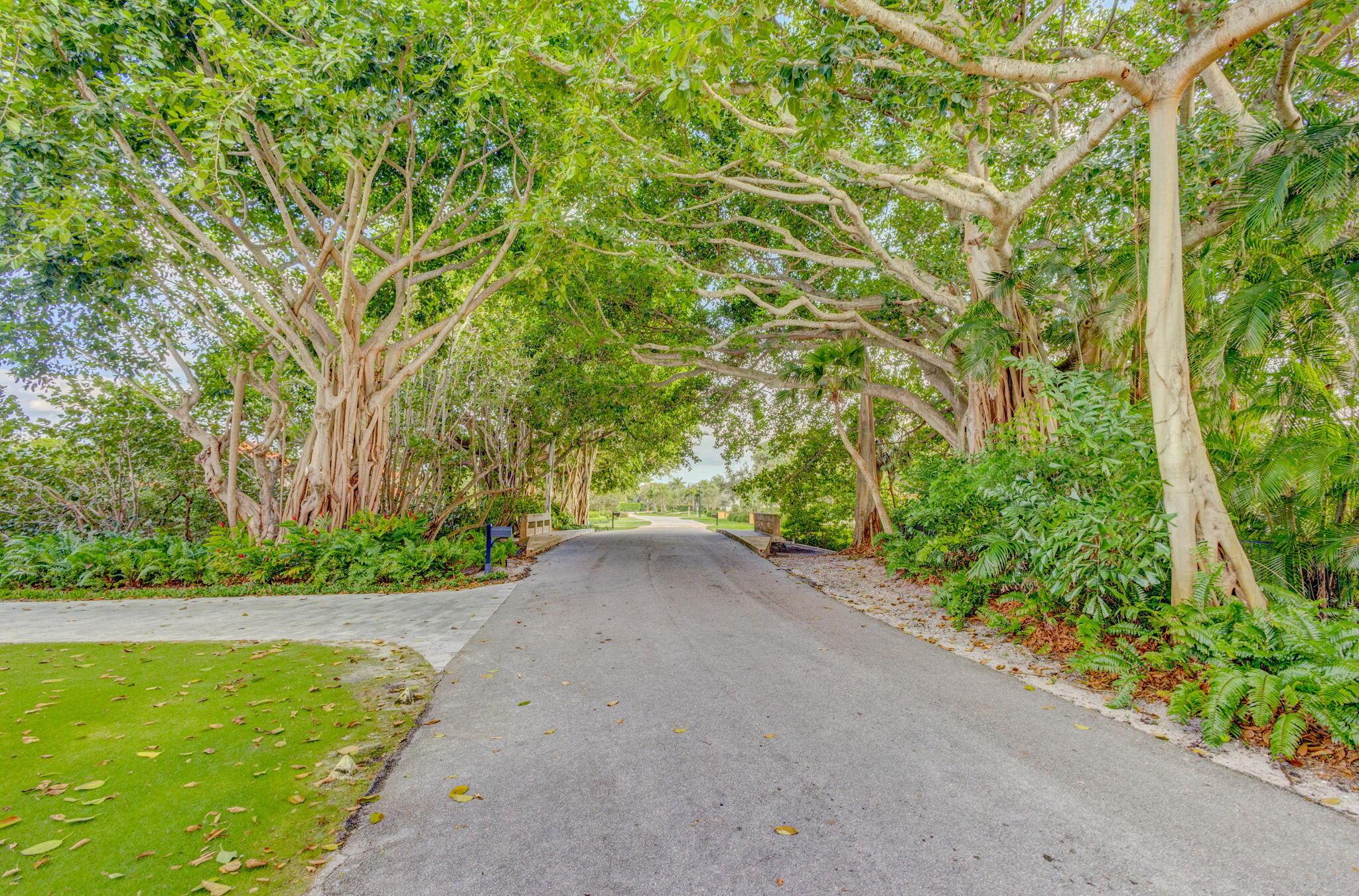 12404 Indian Rd North Palm Beach, FL 33408 12404 Indian Rd North Palm Beach, FL 33408