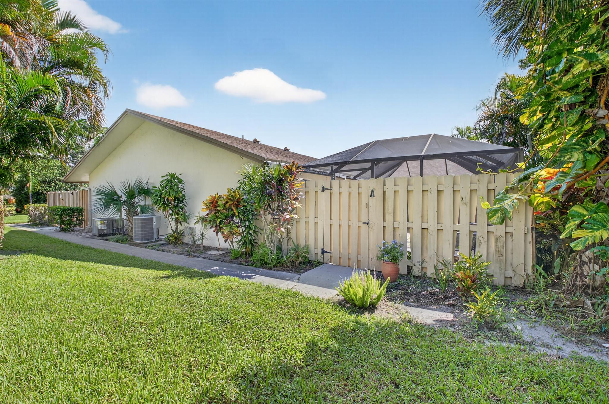 714 NW 27th Ave #A