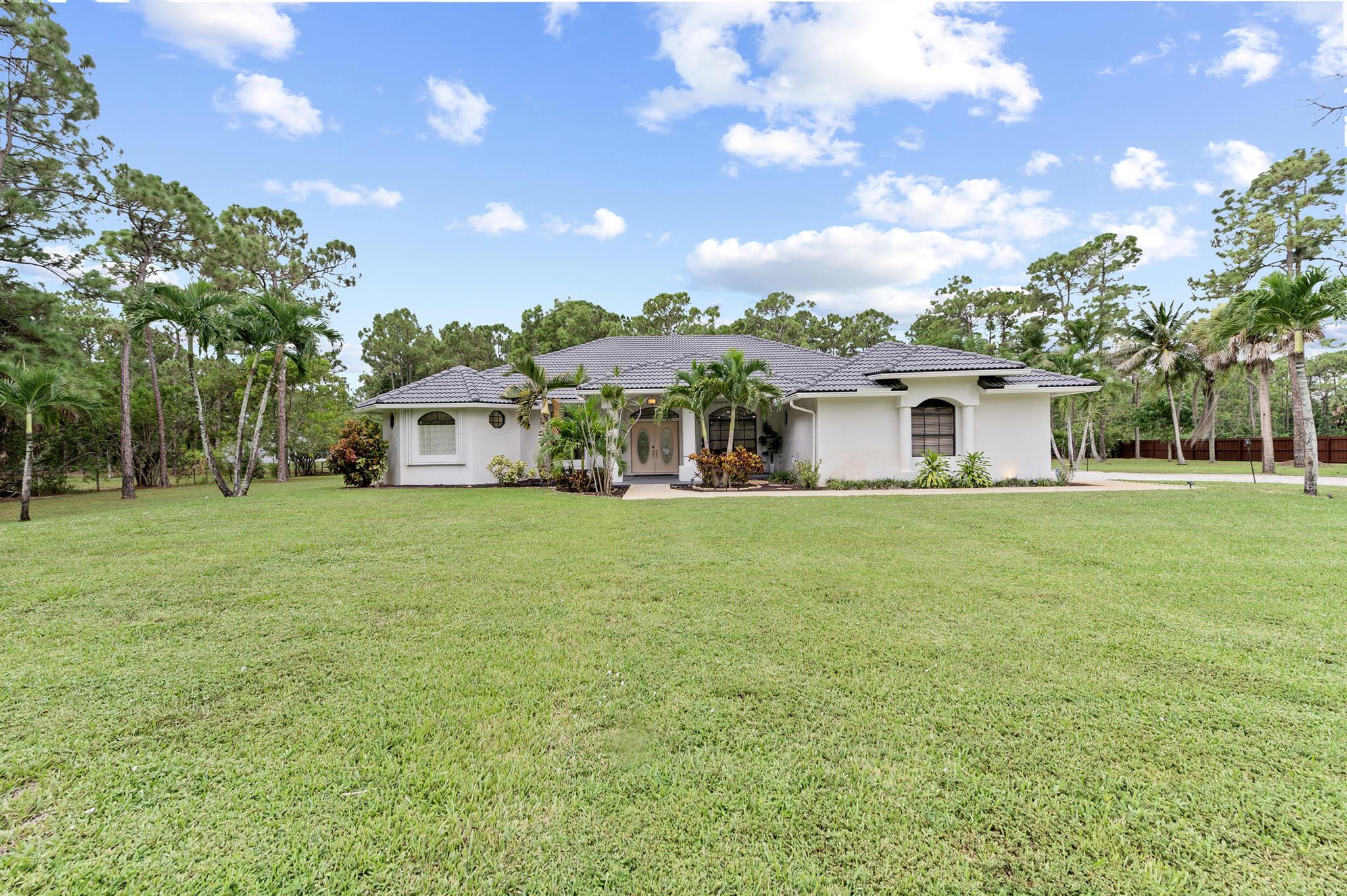15922 83rd Ln