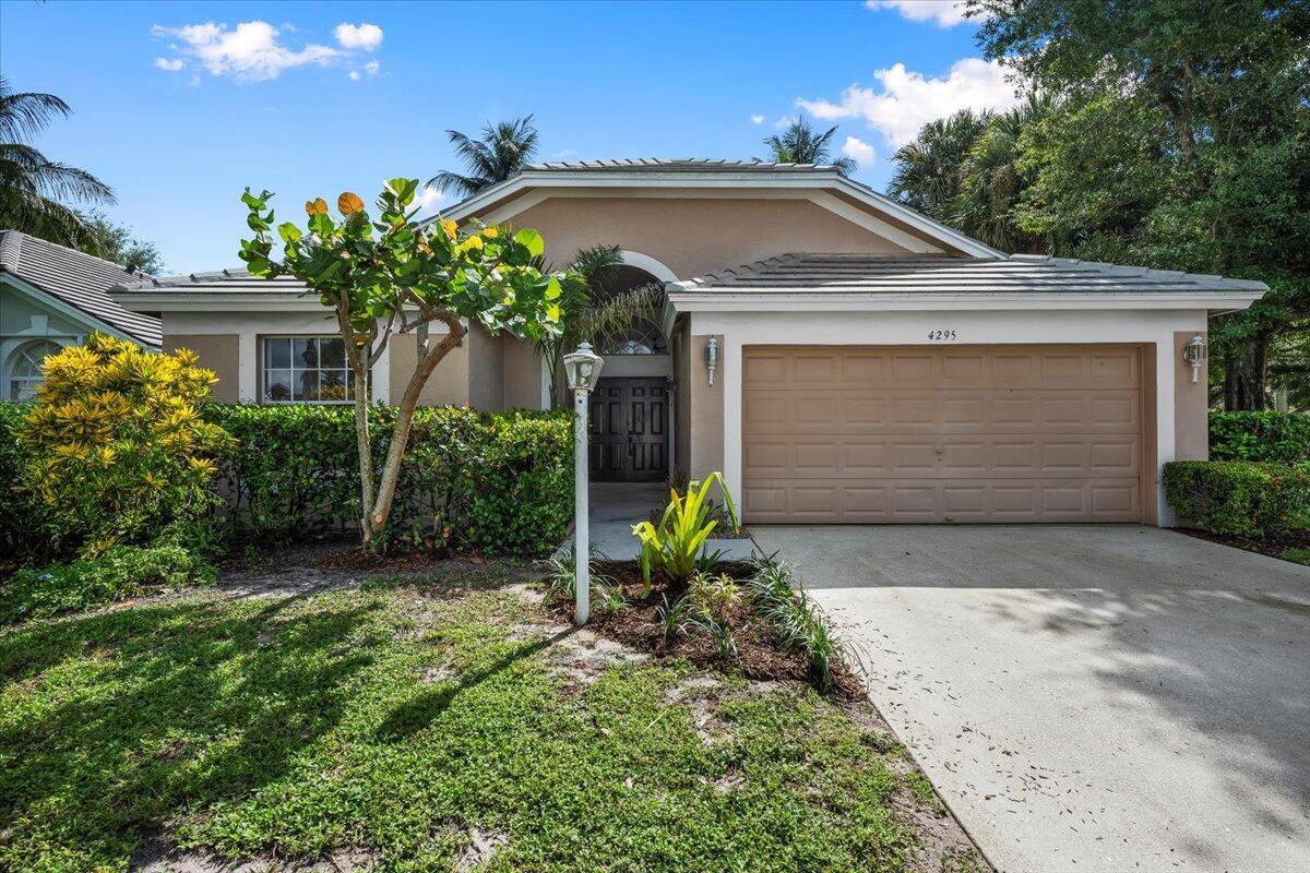 4295 Grosvenor Ct