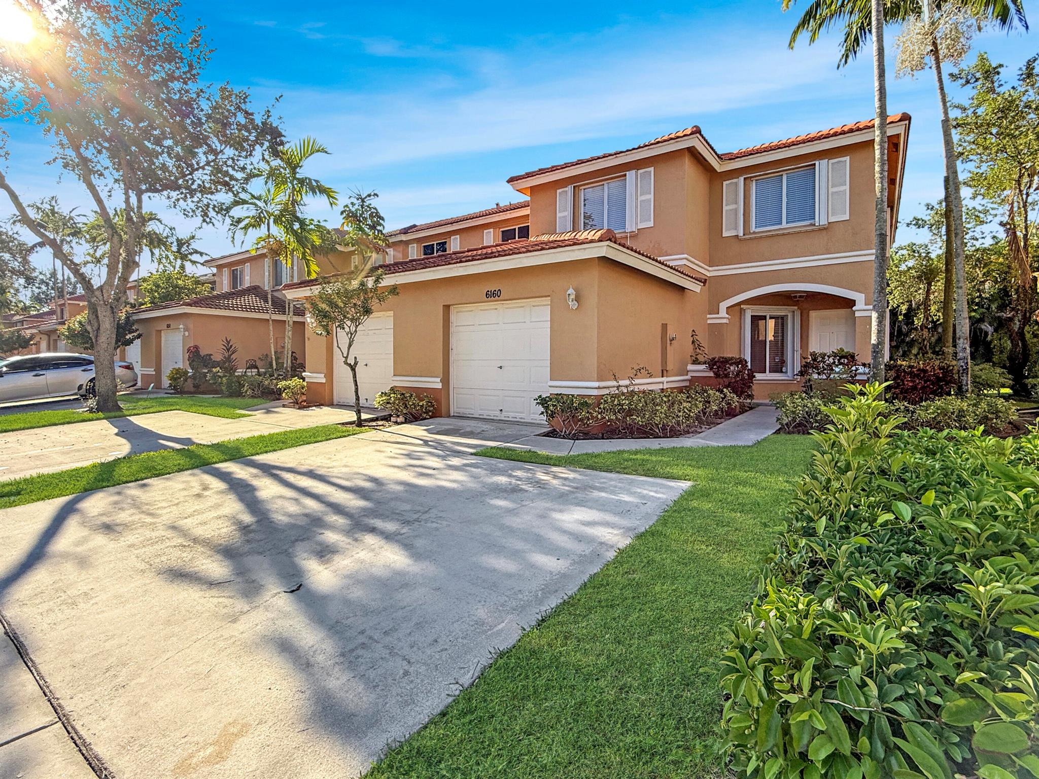 6160 Sugar Loaf Ln