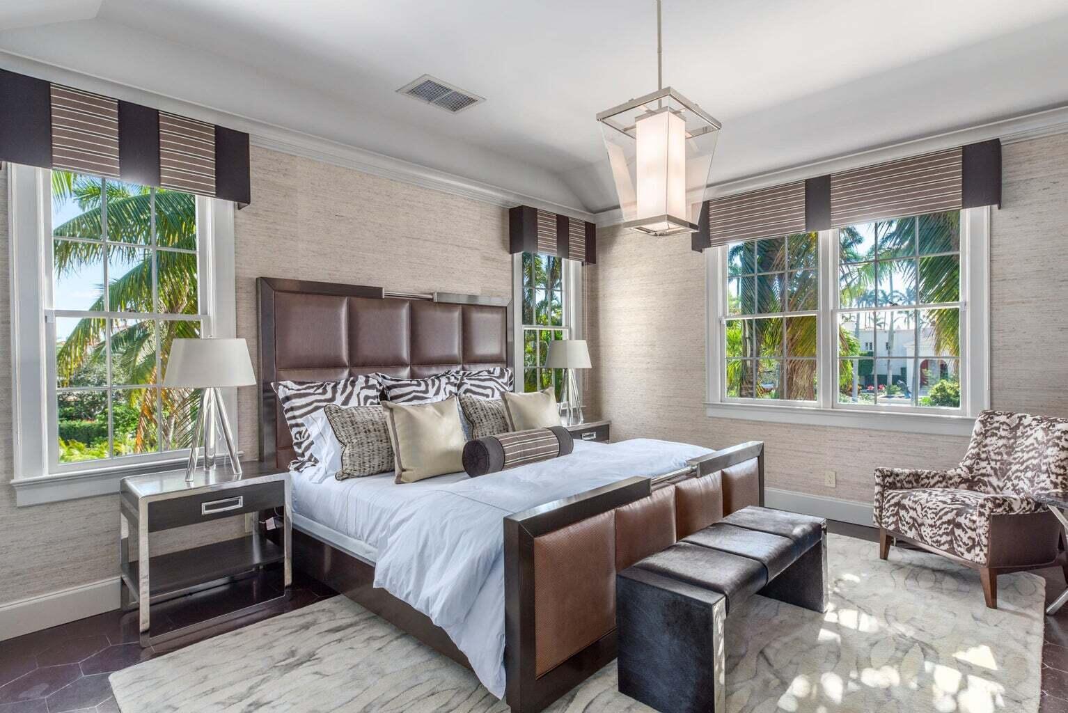 15 S Lake Trl Palm Beach, FL 33480