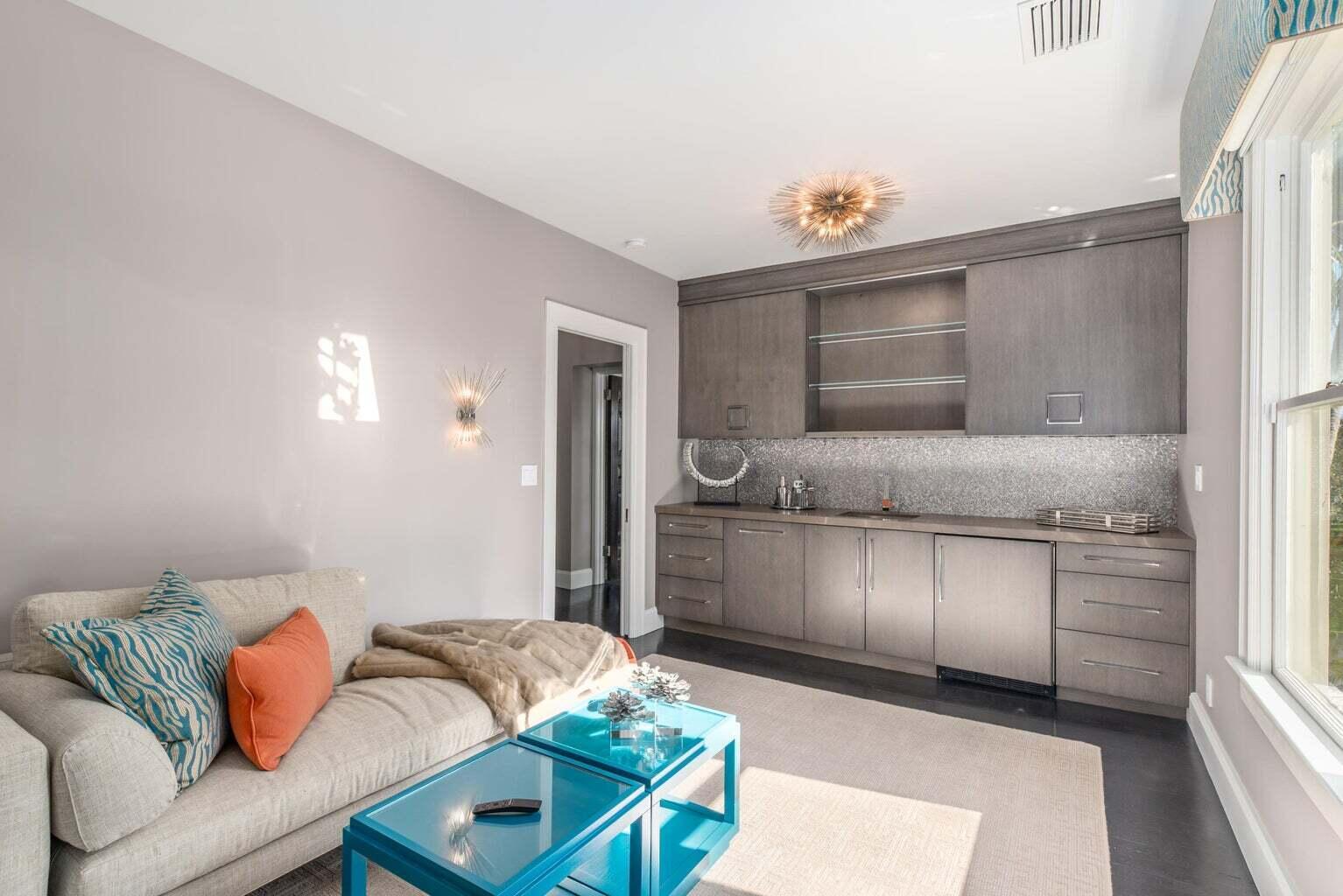 15 S Lake Trl Palm Beach, FL 33480