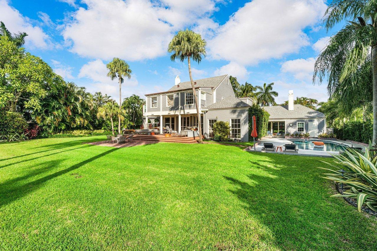 15 S Lake Trl Palm Beach, FL 33480