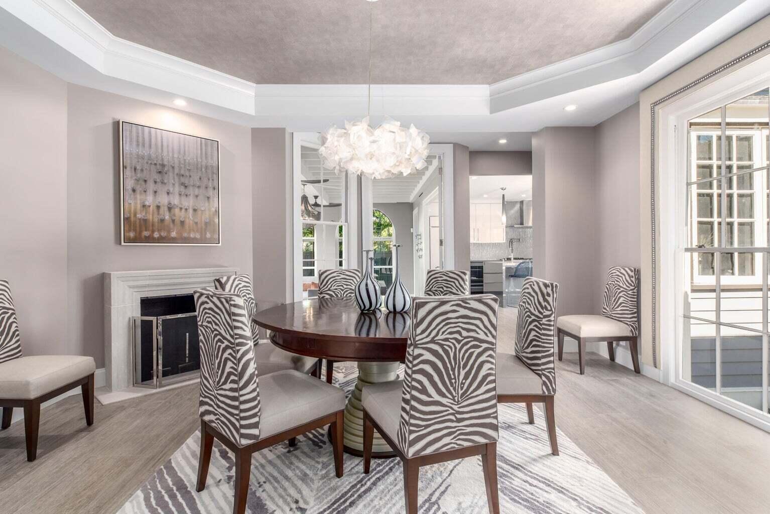 15 S Lake Trl Palm Beach, FL 33480