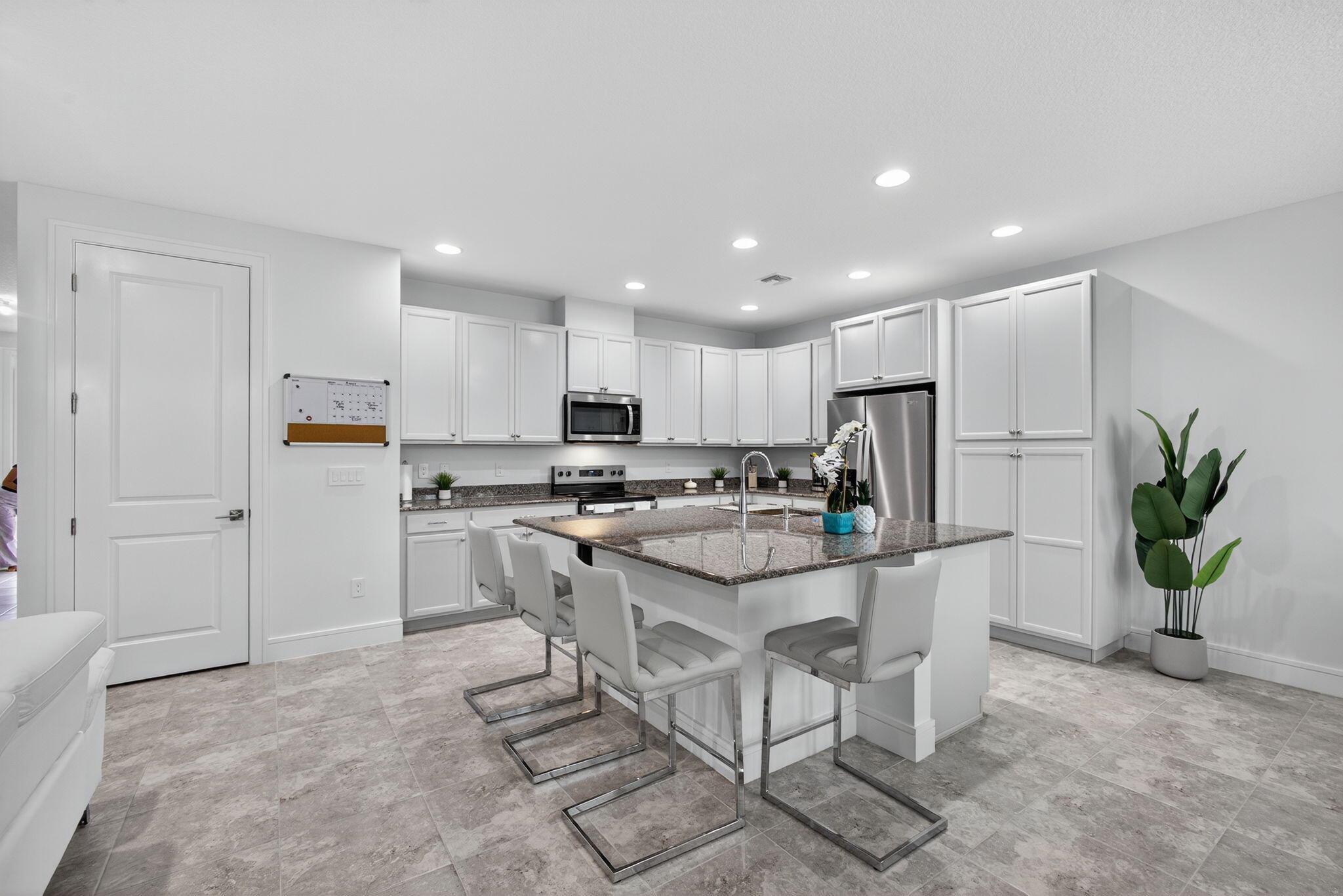 16131 Oakview Dr