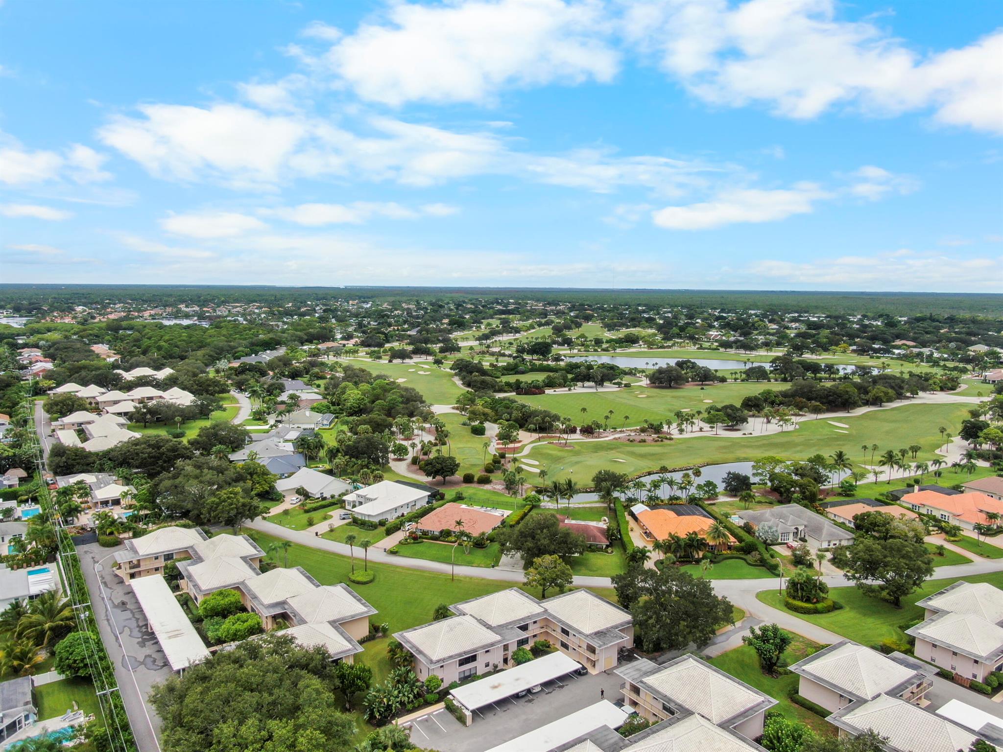 16 SE Turtle Crk Dr #E Tequesta, FL 33469