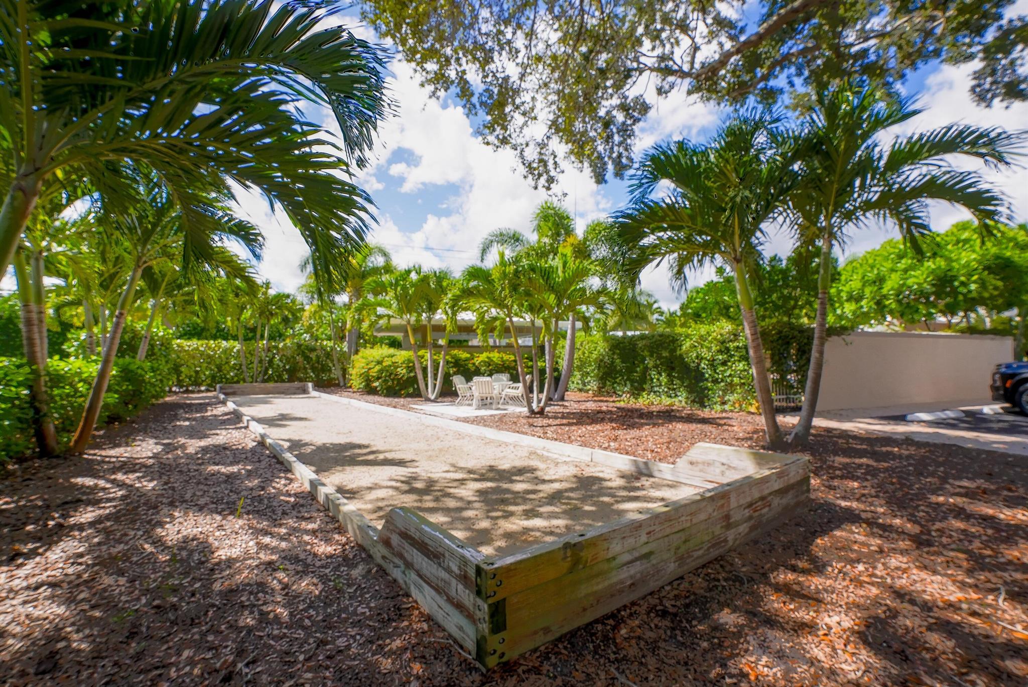 16 SE Turtle Crk Dr #E Tequesta, FL 33469