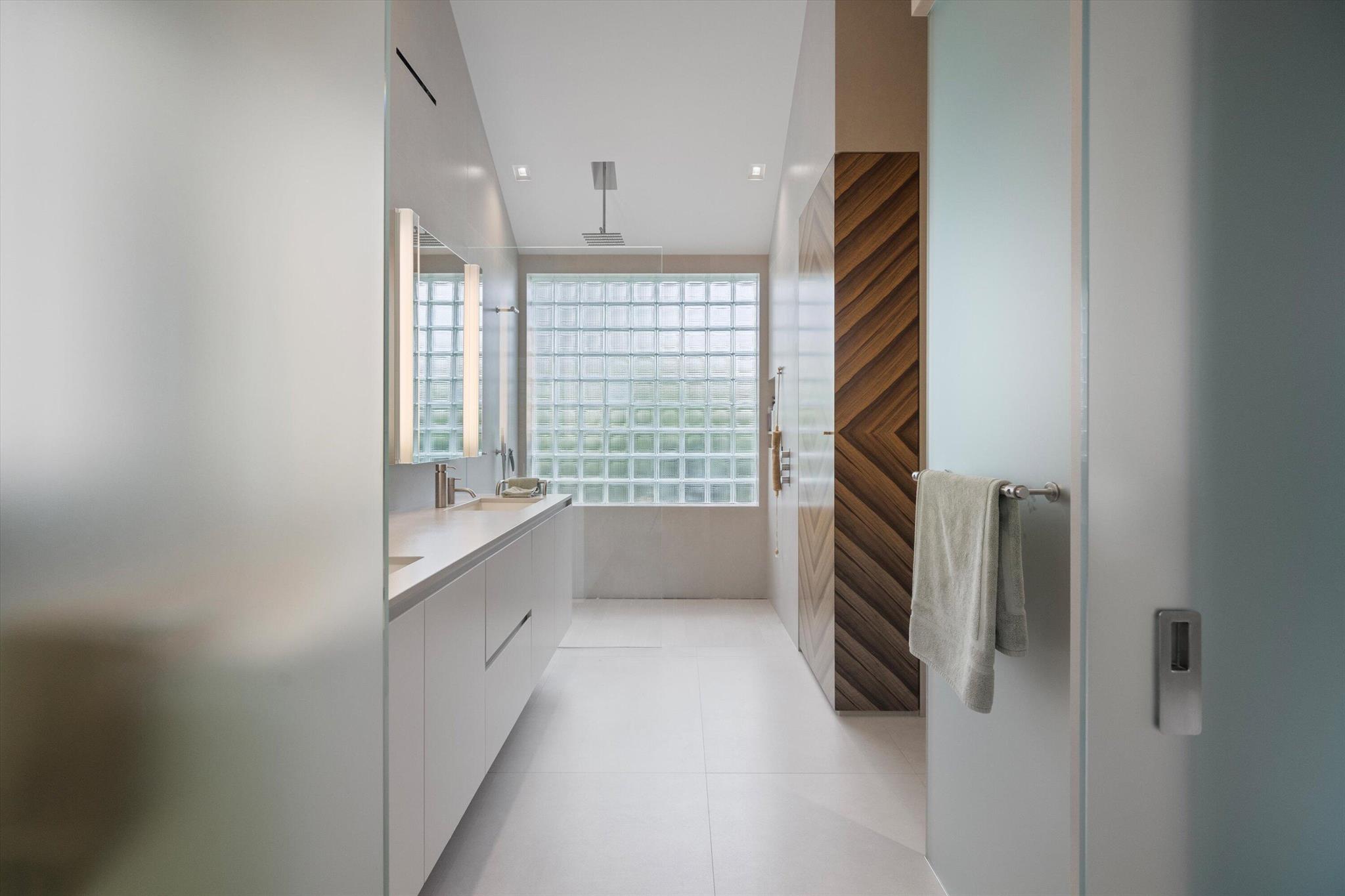 106 Sota Dr Jupiter, FL 33458