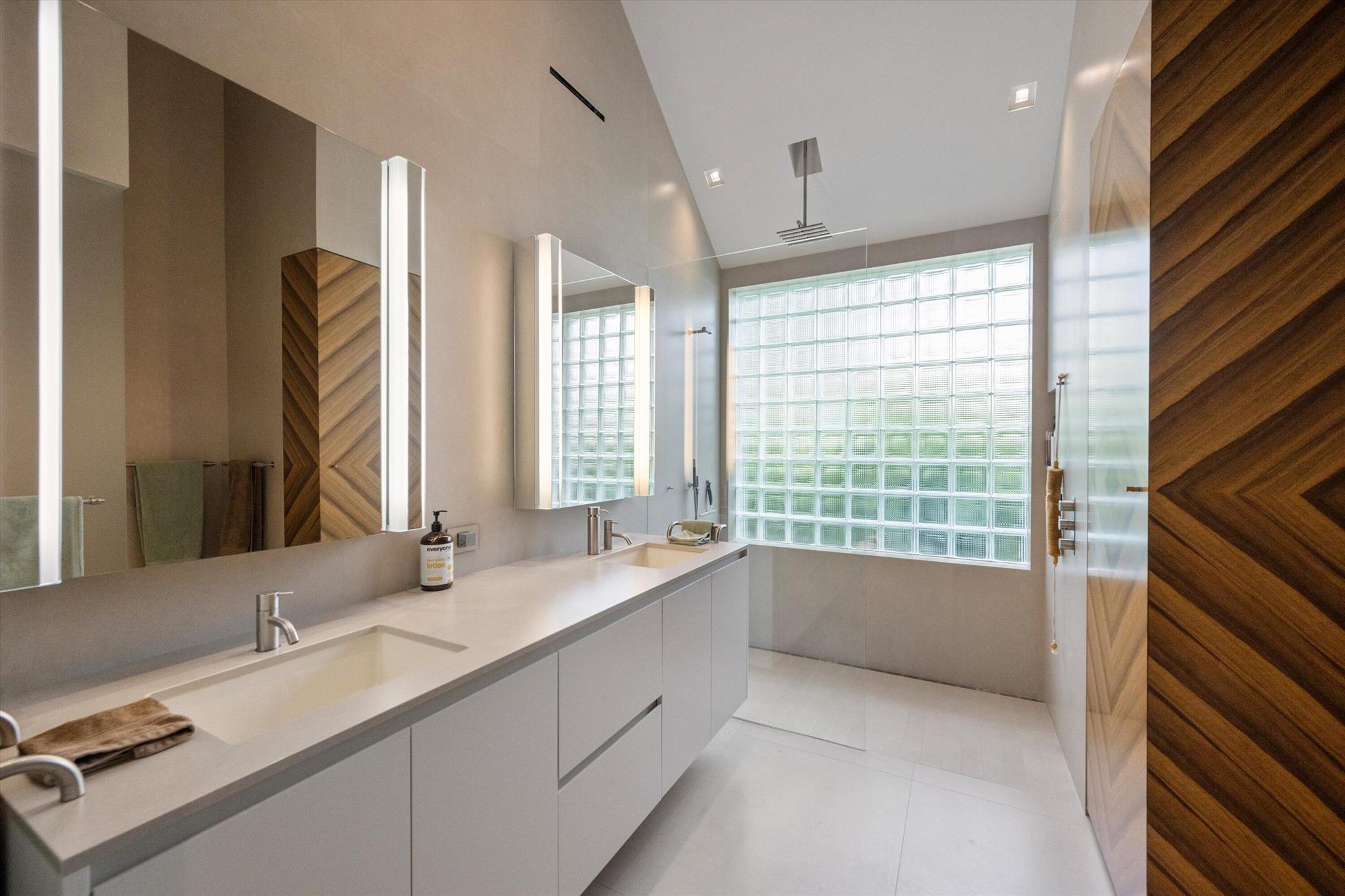 106 Sota Dr Jupiter, FL 33458