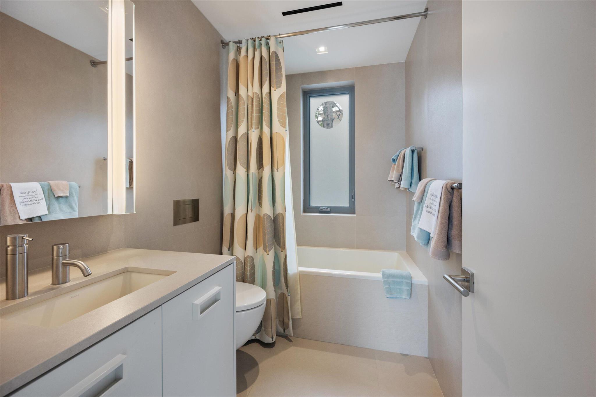 106 Sota Dr Jupiter, FL 33458