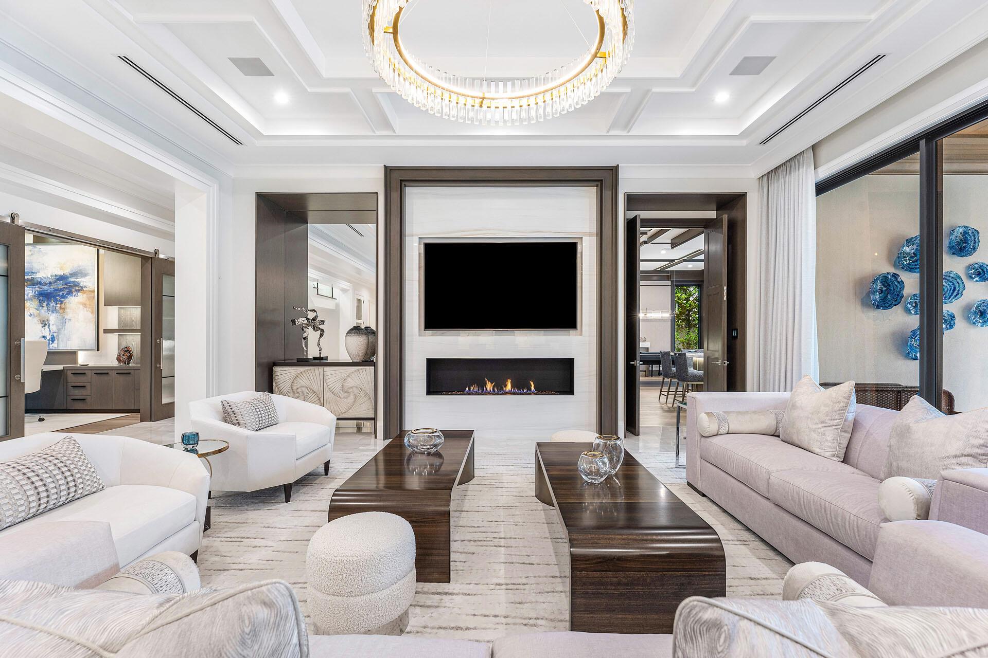 215 W Coconut Palm Rd Boca Raton, FL 33432