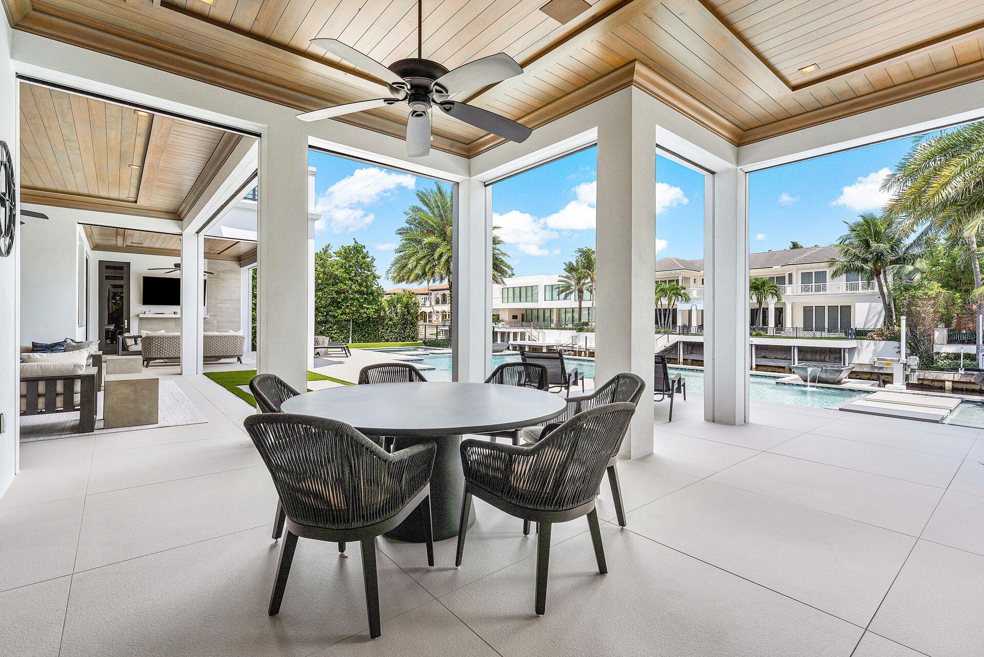 215 W Coconut Palm Rd Boca Raton, FL 33432