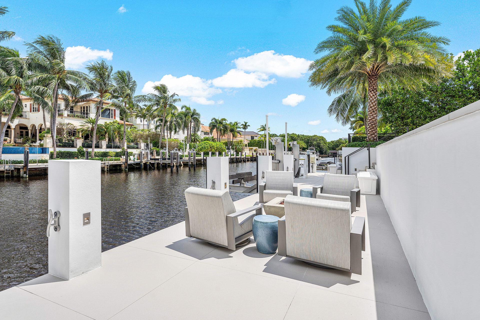 215 W Coconut Palm Rd Boca Raton, FL 33432