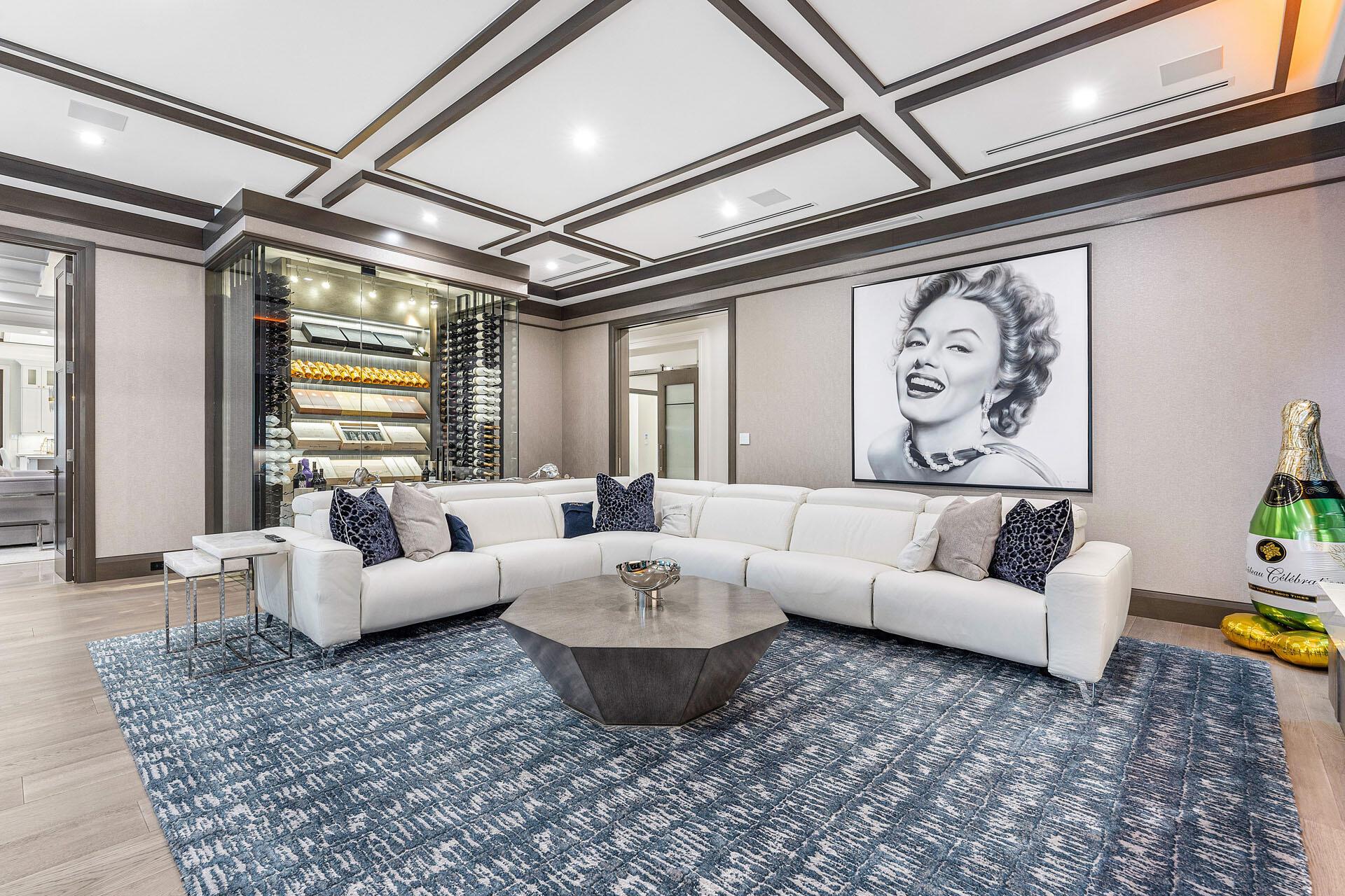 215 W Coconut Palm Rd Boca Raton, FL 33432