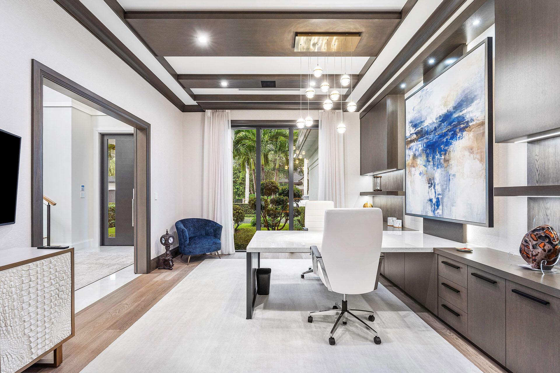 215 W Coconut Palm Rd Boca Raton, FL 33432