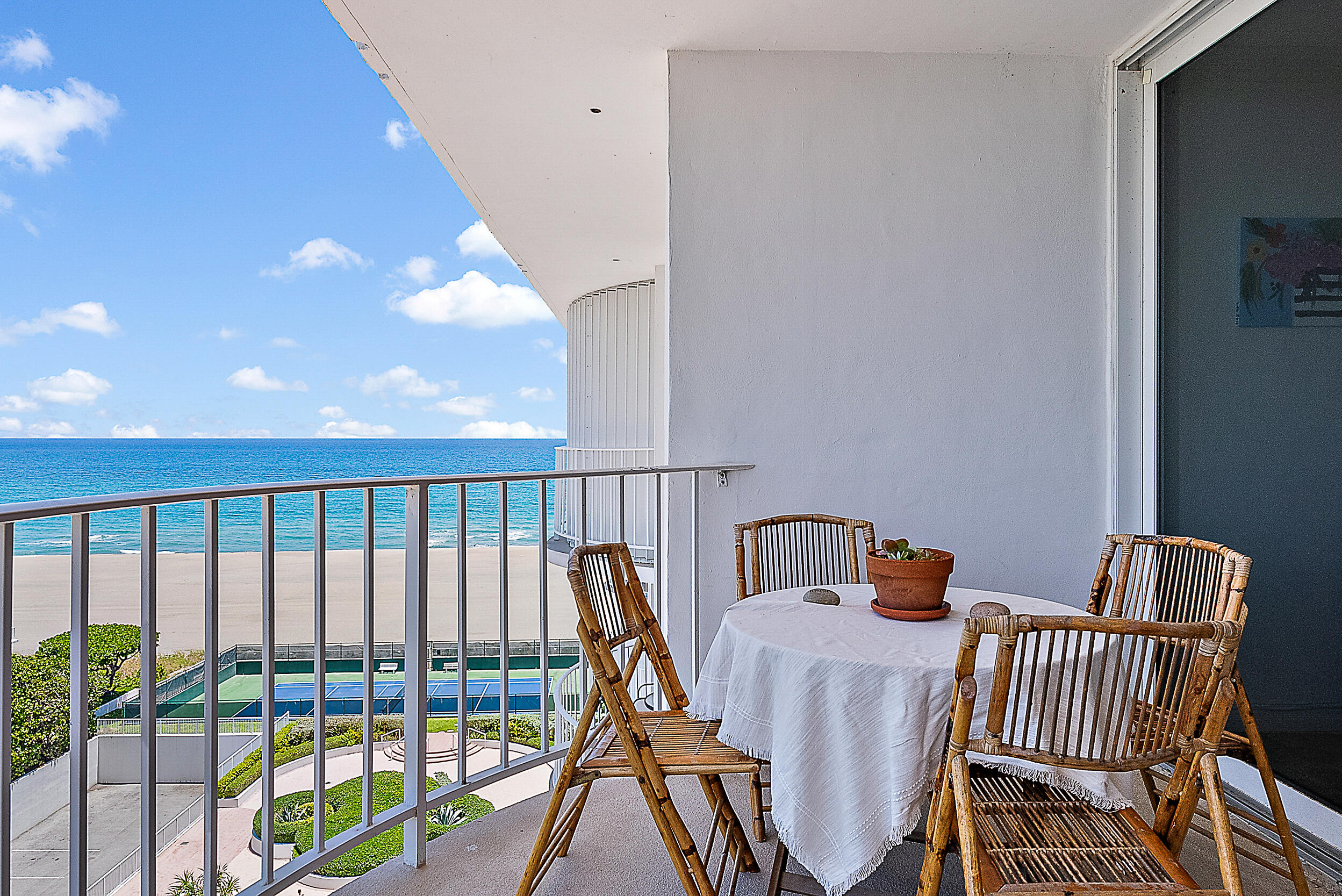 2295 S Ocean Blvd #921 Palm Beach, FL 33480