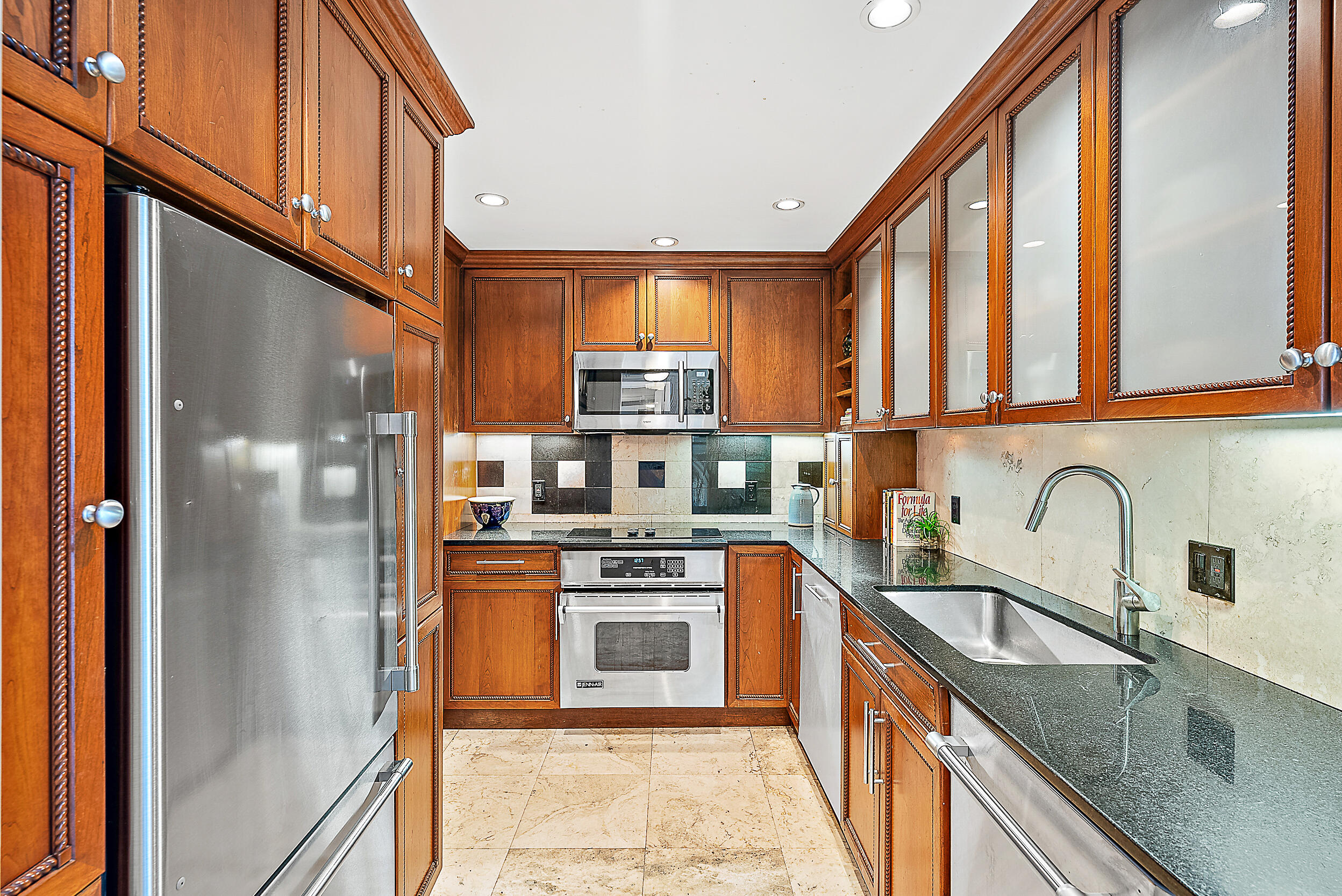 2295 S Ocean Blvd #921 Palm Beach, FL 33480