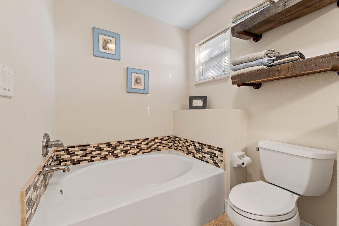 114 Pennock Lndg Cir Jupiter, FL 33458