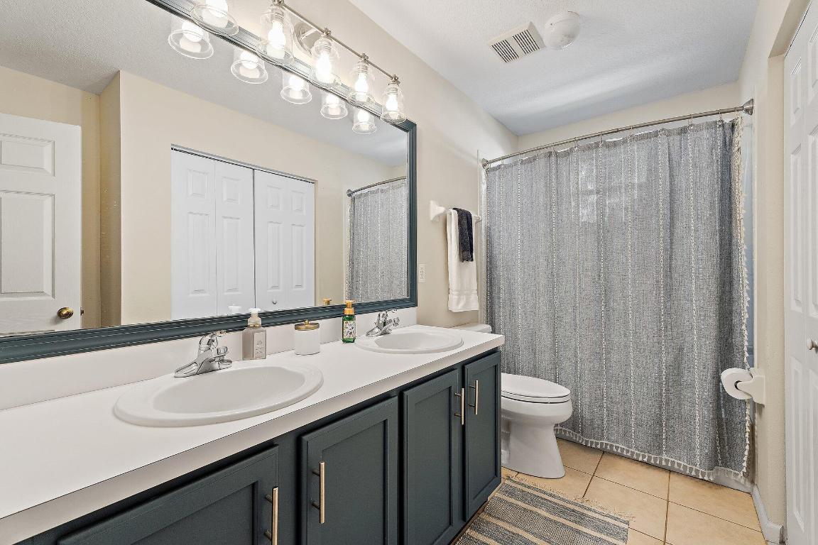 114 Pennock Lndg Cir Jupiter, FL 33458