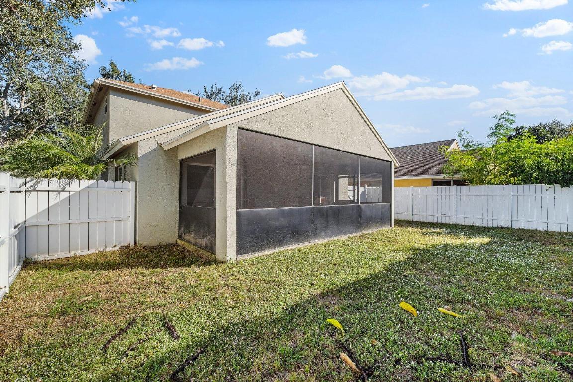 114 Pennock Lndg Cir Jupiter, FL 33458