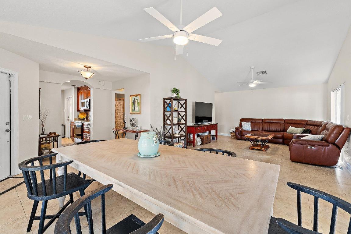 114 Pennock Lndg Cir Jupiter, FL 33458